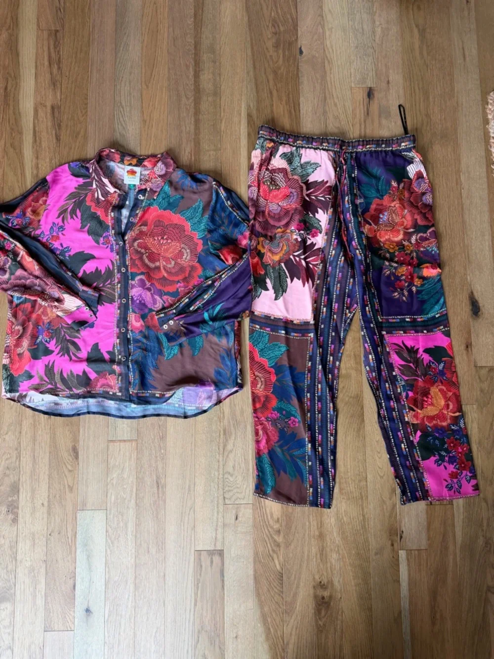 Farm Rio Colorful Printed Button Down & Cropped Pants Set – Women’s XL - Picture 8 of 15